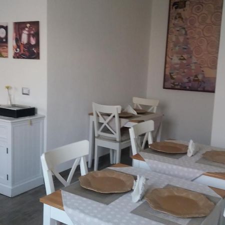 Venustas Bed and Breakfast LMP Buitenkant foto
