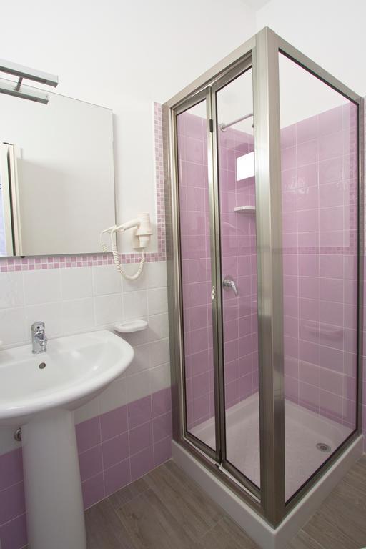 Venustas Bed and Breakfast LMP Kamer foto