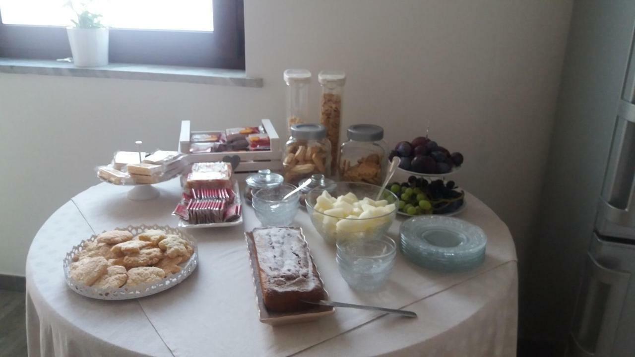 Venustas Bed and Breakfast LMP Buitenkant foto